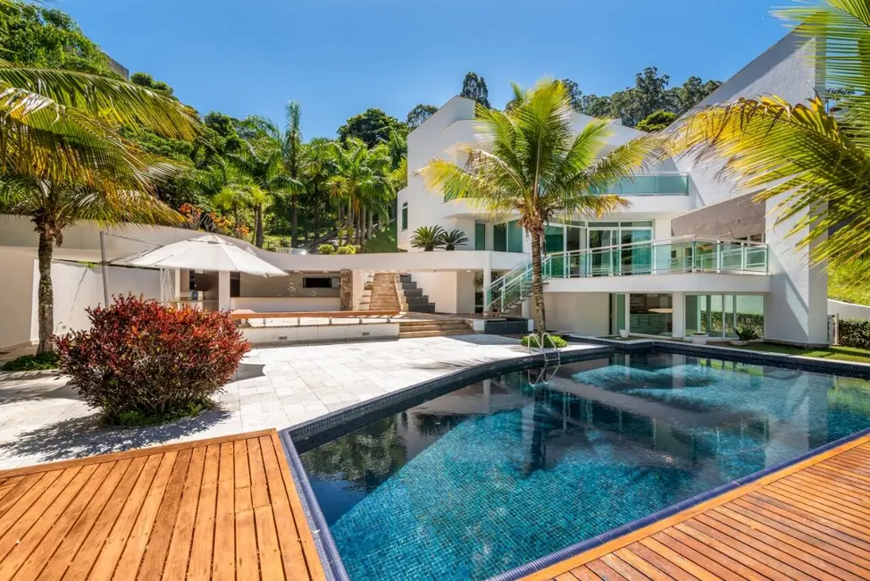 Foto 2 de Casa com 4 quartos à venda, 900m2 em Barueri - SP