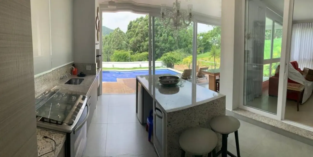 Foto 3 de Casa com 4 quartos à venda, 460m2 em Barueri - SP