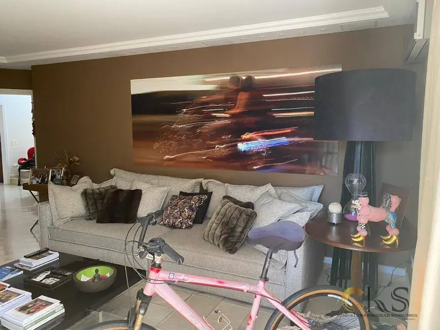 Foto 2 de Casa com 4 quartos à venda, 586m2 em Santana De Parnaiba - SP