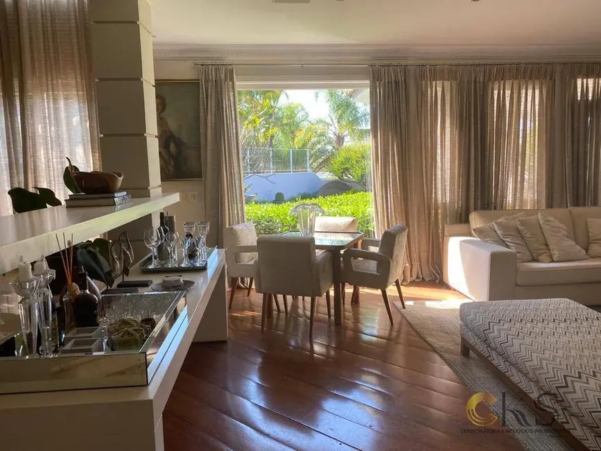 Foto 5 de Casa com 4 quartos à venda, 586m2 em Santana De Parnaiba - SP