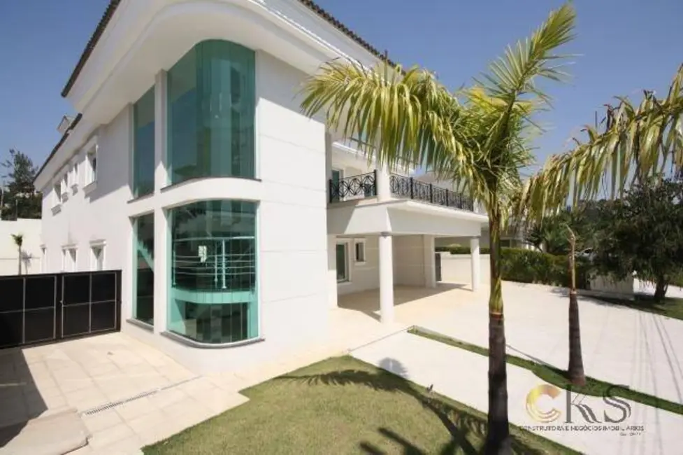 Casa com 5 quartos à venda e para alugar, 662m2 em Santana De Parnaiba - SP - imagem 8 Foto 8 de Casa com 5 quartos à venda e para alugar, 662m2 em Santana De Parnaiba - SP