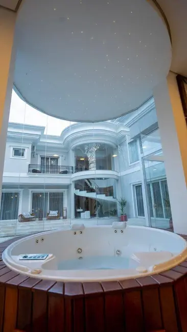 Foto 3 de Casa de Condomínio com 6 quartos à venda, 1000m2 em Santana De Parnaiba - SP