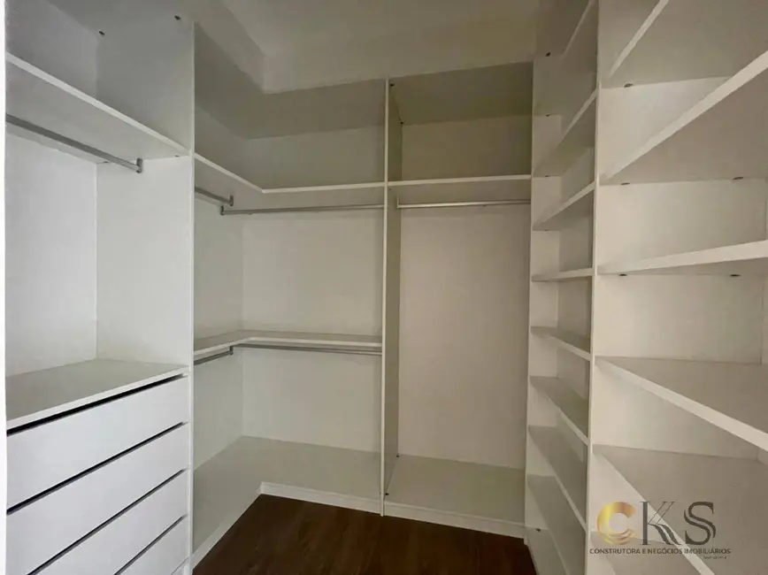 Foto 8 de Casa com 4 quartos à venda, 430m2 em Santana De Parnaiba - SP