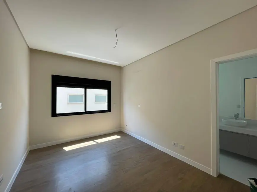 Foto 9 de Casa com 4 quartos à venda, 430m2 em Santana De Parnaiba - SP