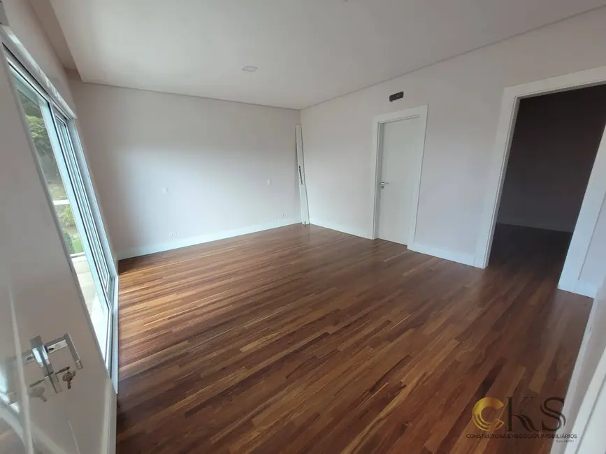 Foto 7 de Casa com 4 quartos à venda, 410m2 em Santana De Parnaiba - SP