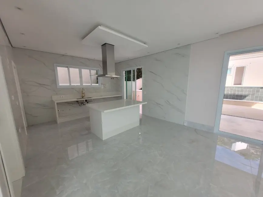 Foto 3 de Casa com 4 quartos à venda, 410m2 em Santana De Parnaiba - SP
