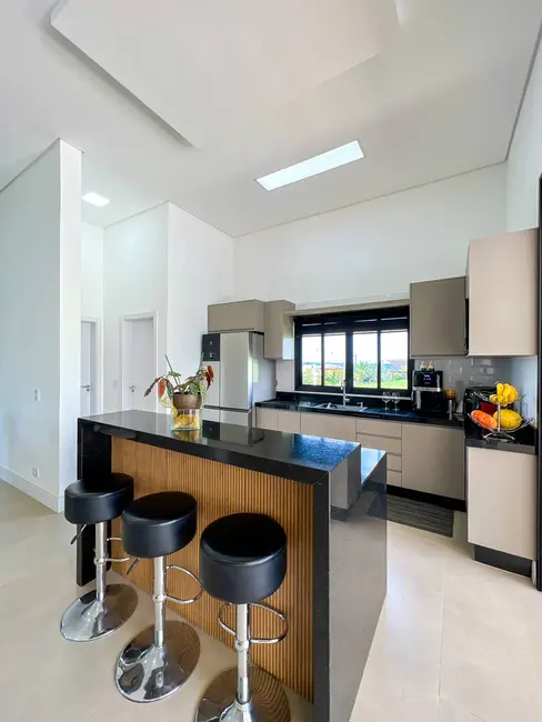 Foto 3 de Casa com 4 quartos à venda, 400m2 em Kurumin, Itu - SP