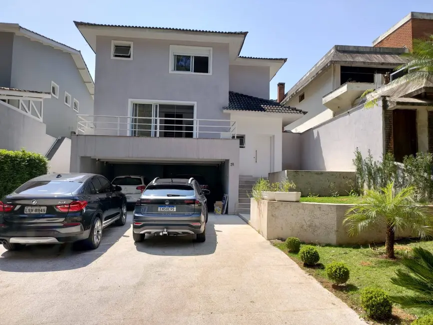 Foto 1 de Casa com 3 quartos à venda, 300m2 em Santana De Parnaiba - SP