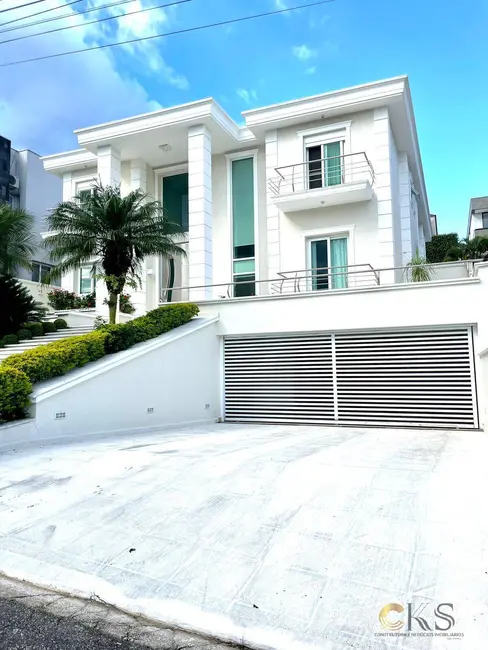 Casa com 5 quartos à venda, 800m2 em Santana De Parnaiba - SP - imagem 2 Foto 2 de Casa com 5 quartos à venda, 800m2 em Santana De Parnaiba - SP