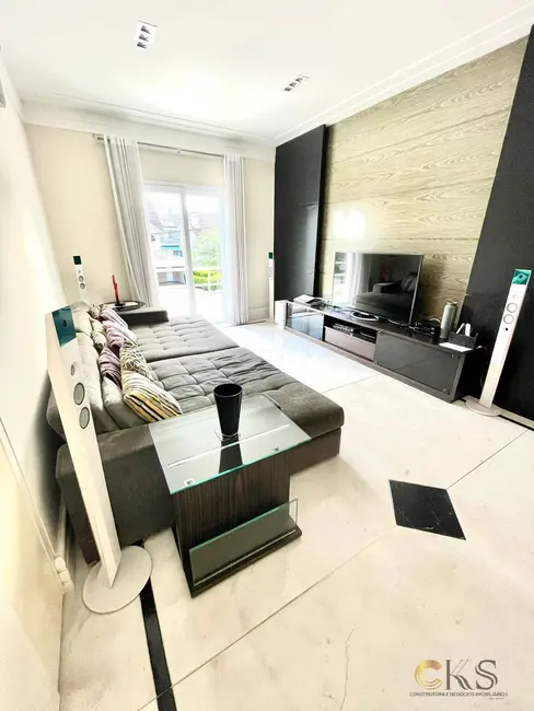 Casa com 5 quartos à venda, 800m2 em Santana De Parnaiba - SP - imagem 8 Foto 8 de Casa com 5 quartos à venda, 800m2 em Santana De Parnaiba - SP