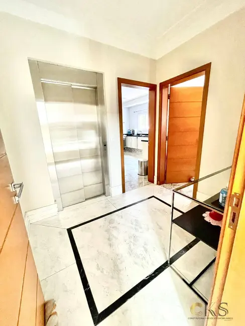 Casa com 5 quartos à venda, 800m2 em Santana De Parnaiba - SP - imagem 9 Foto 9 de Casa com 5 quartos à venda, 800m2 em Santana De Parnaiba - SP