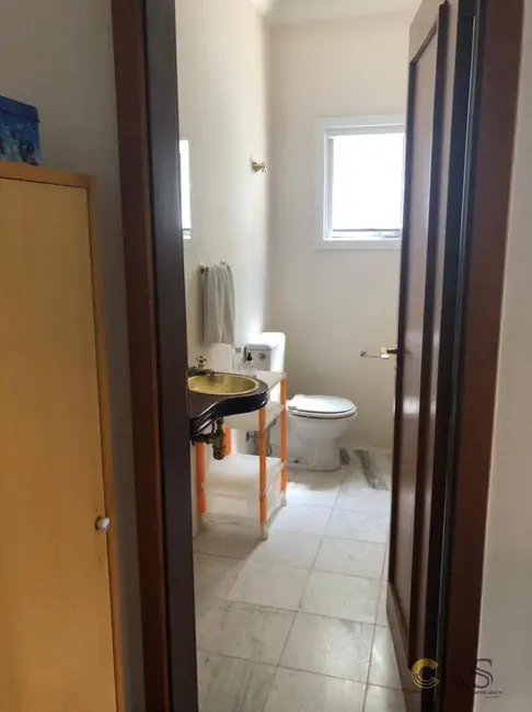 Foto 2 de Casa com 4 quartos à venda, 329m2 em Santana De Parnaiba - SP