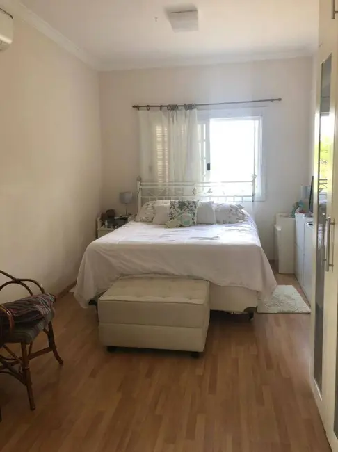 Foto 8 de Casa com 4 quartos à venda, 329m2 em Santana De Parnaiba - SP