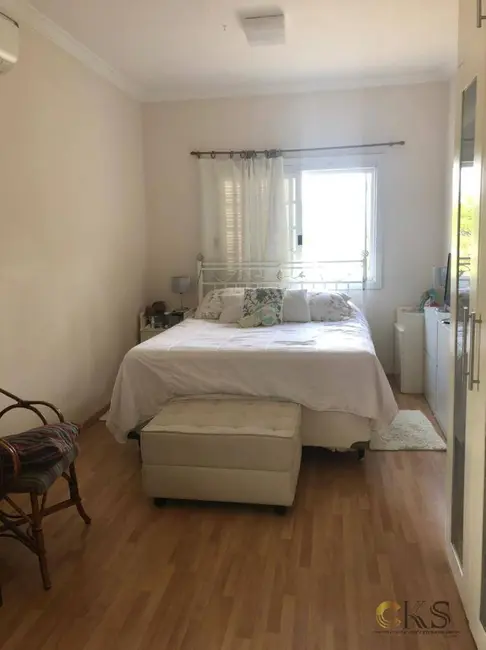 Foto 8 de Casa com 4 quartos à venda, 329m2 em Santana De Parnaiba - SP