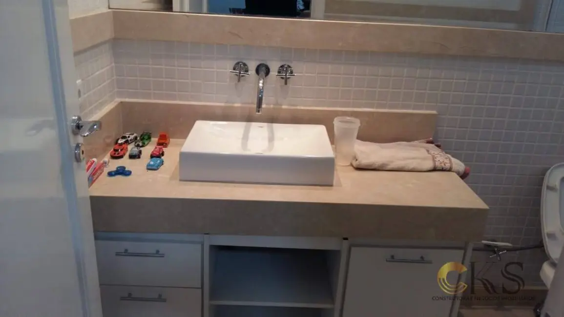 Casa com 4 quartos à venda e para alugar, 695m2 em Alphaville, Santana De Parnaiba - SP - imagem 4 Foto 4 de Casa com 4 quartos à venda e para alugar, 695m2 em Alphaville, Santana De Parnaiba - SP