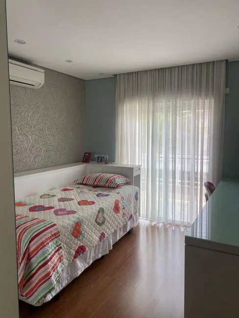 Foto 5 de Casa com 4 quartos à venda, 300m2 em Alphaville, Santana De Parnaiba - SP