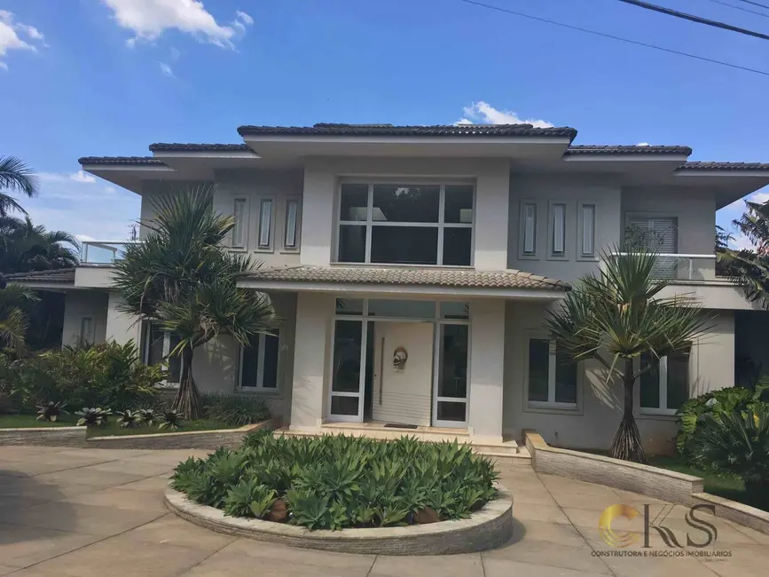 Casa com 4 quartos à venda, 1054m2 em Santana De Parnaiba - SP - imagem 1 Foto 1 de Casa com 4 quartos à venda, 1054m2 em Santana De Parnaiba - SP