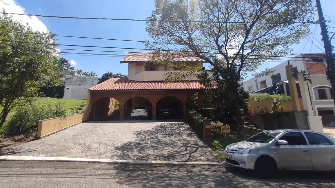 Casa com 3 quartos à venda, 585m2 em Barueri - SP - imagem 2 Foto 2 de Casa com 3 quartos à venda, 585m2 em Barueri - SP
