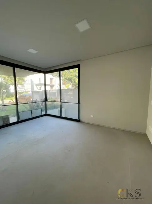 Foto 9 de Casa com 5 quartos para alugar, 1042m2 em Barueri - SP