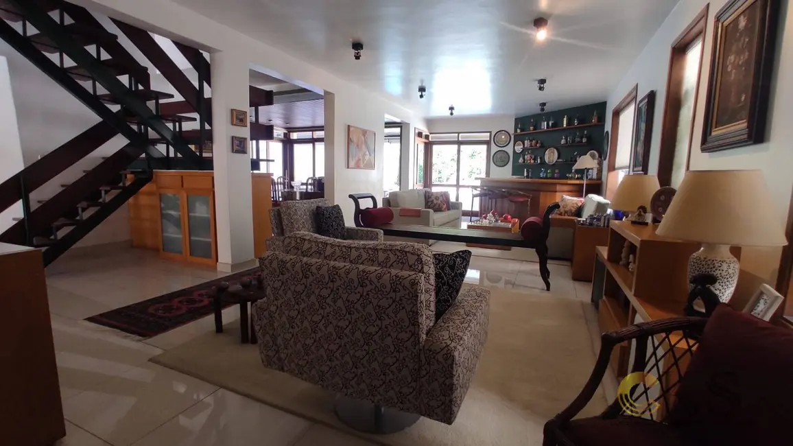 Foto 4 de Casa com 3 quartos à venda, 360m2 em Santana De Parnaiba - SP