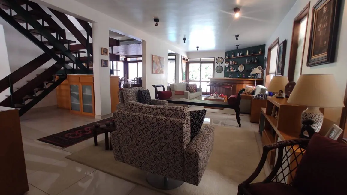 Foto 4 de Casa com 3 quartos à venda, 360m2 em Santana De Parnaiba - SP