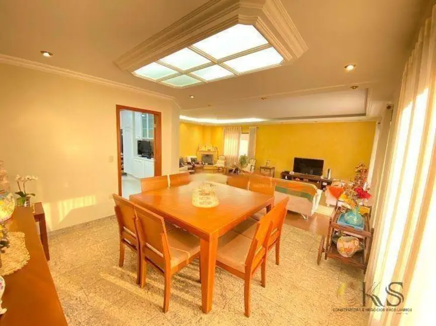 Casa com 4 quartos à venda, 380m2 em Alphaville, Santana De Parnaiba - SP - imagem 3 Foto 3 de Casa com 4 quartos à venda, 380m2 em Alphaville, Santana De Parnaiba - SP