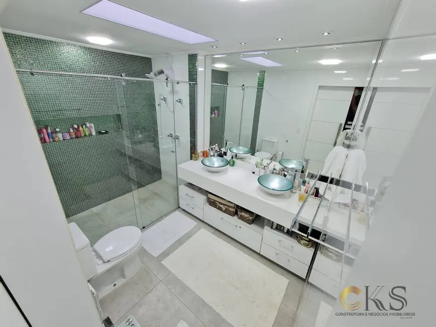 Foto 8 de Apartamento com 4 quartos à venda, 278m2 em Cidade São Francisco, São Paulo - SP