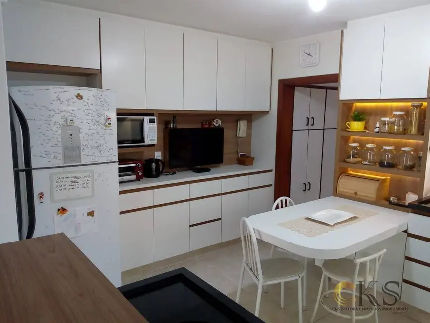 Foto 4 de Casa com 4 quartos à venda, 368m2 em Santana De Parnaiba - SP