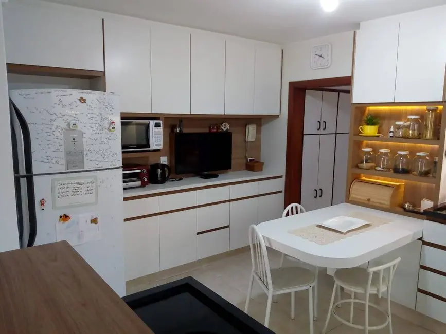 Casa com 4 quartos à venda, 368m2 em Santana De Parnaiba - SP - imagem 4 Foto 4 de Casa com 4 quartos à venda, 368m2 em Santana De Parnaiba - SP