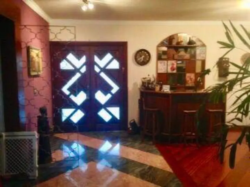 Casa com 5 quartos à venda, 490m2 em Santana De Parnaiba - SP - imagem 9 Foto 9 de Casa com 5 quartos à venda, 490m2 em Santana De Parnaiba - SP