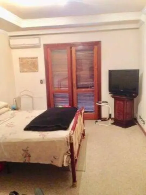 Casa com 5 quartos à venda, 490m2 em Santana De Parnaiba - SP - imagem 4 Foto 4 de Casa com 5 quartos à venda, 490m2 em Santana De Parnaiba - SP