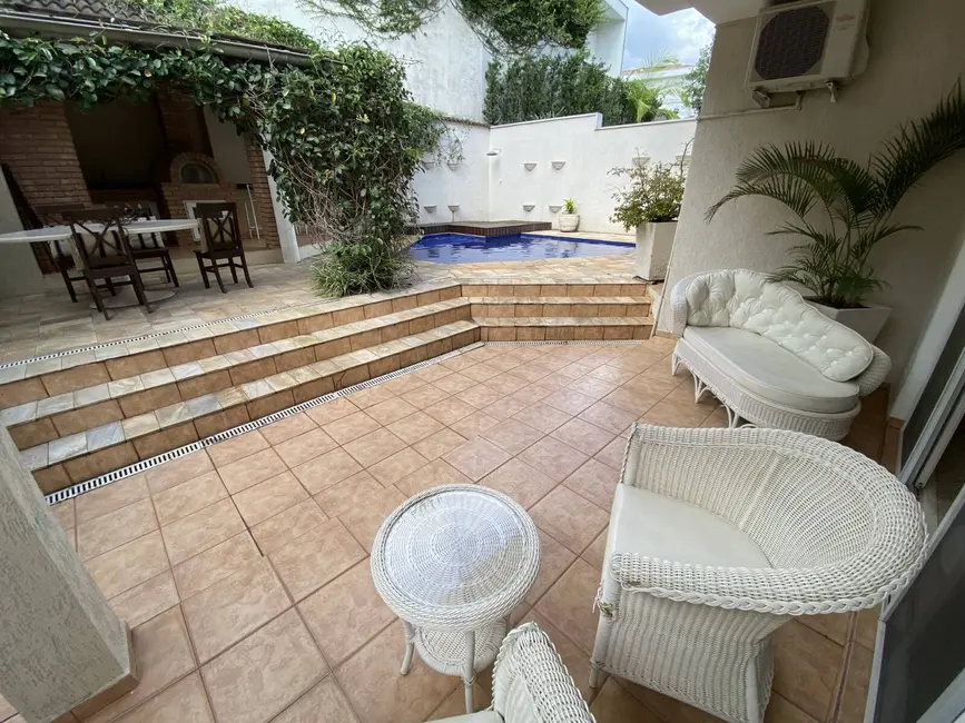 Foto 5 de Casa com 4 quartos à venda, 388m2 em Santana De Parnaiba - SP