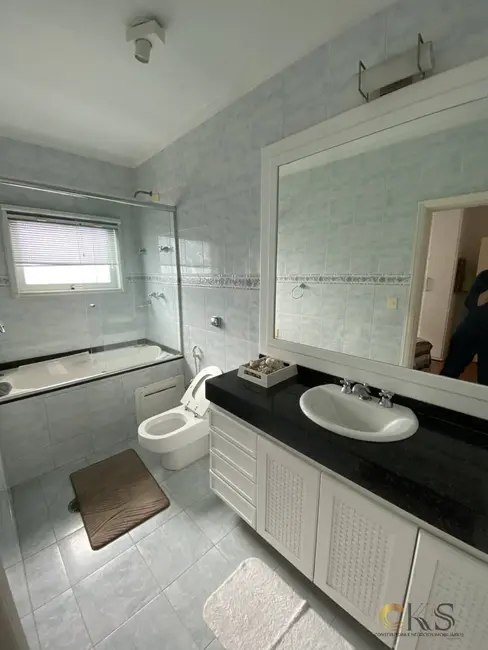 Foto 9 de Casa com 4 quartos à venda, 388m2 em Santana De Parnaiba - SP