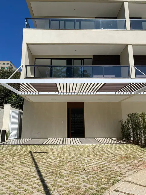 Foto 1 de Casa com 4 quartos à venda, 215m2 em Tanquinho, Santana De Parnaiba - SP