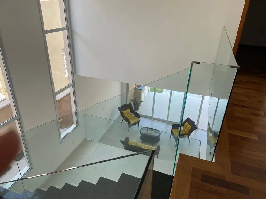 Foto 9 de Casa com 4 quartos à venda, 300m2 em Santana De Parnaiba - SP