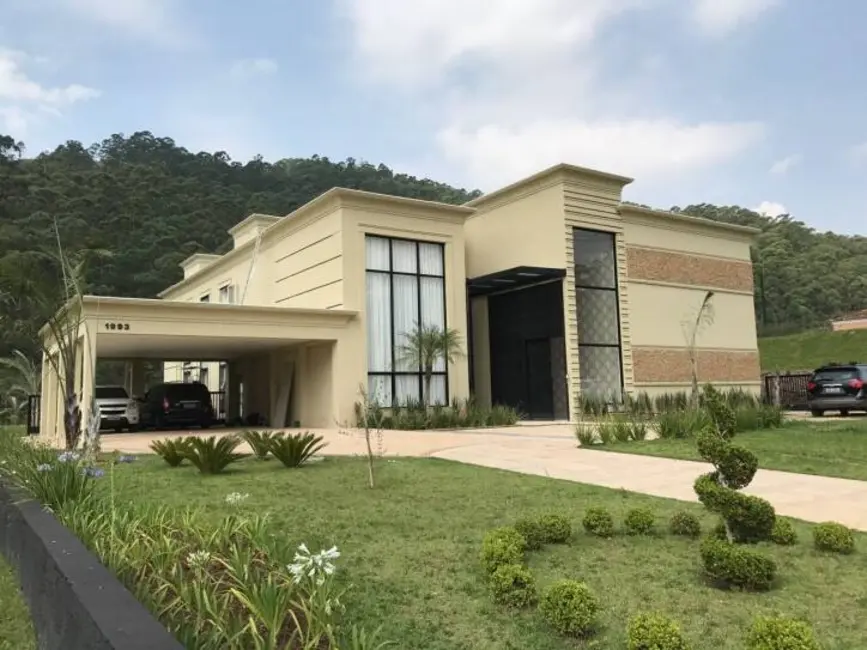 Foto 1 de Casa com 5 quartos à venda, 1200m2 em Barueri - SP