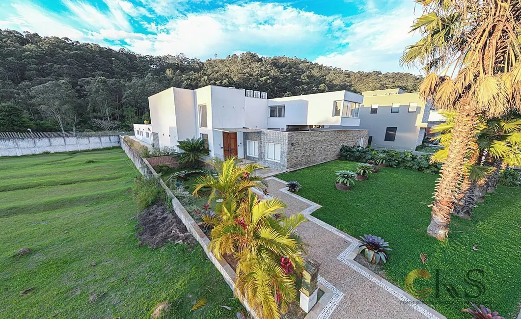 Foto 4 de Casa com 4 quartos à venda, 1500m2 em Barueri - SP