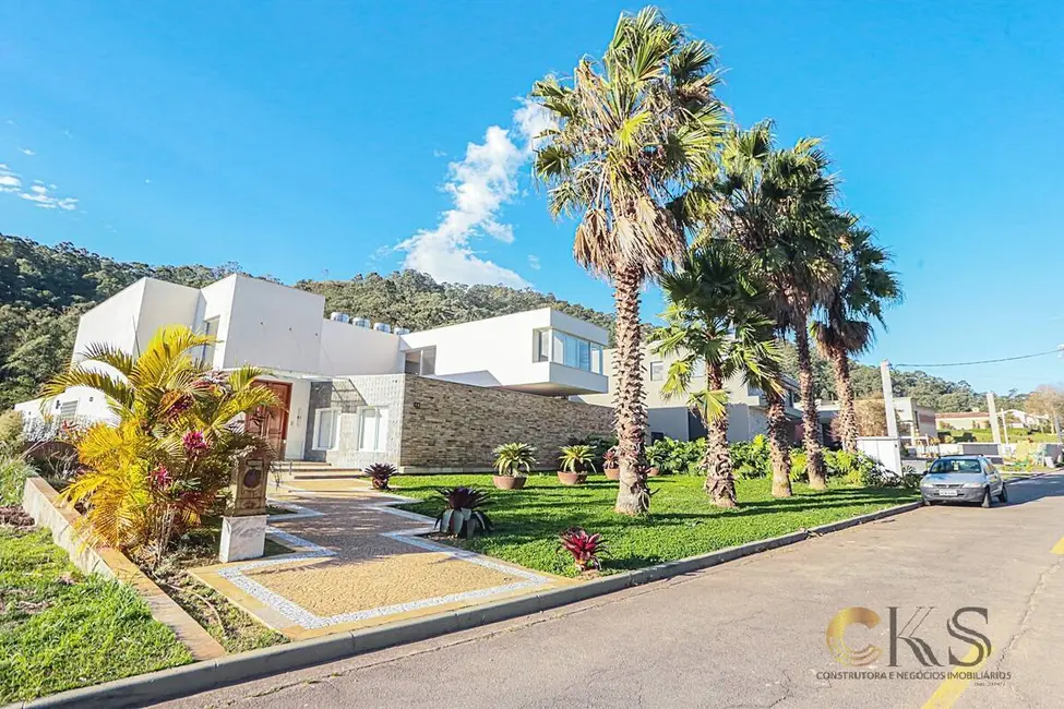 Foto 2 de Casa com 4 quartos à venda, 1500m2 em Barueri - SP