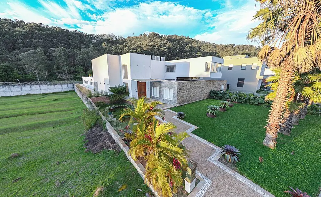 Foto 4 de Casa com 4 quartos à venda, 1500m2 em Barueri - SP