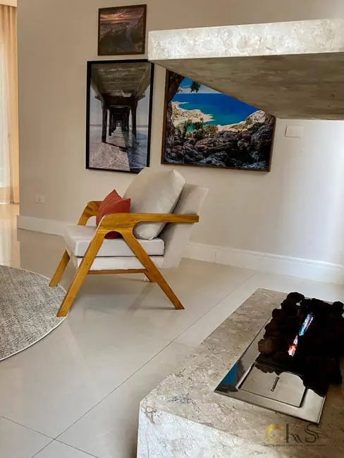 Foto 2 de Casa com 4 quartos para alugar, 490m2 em Santana De Parnaiba - SP