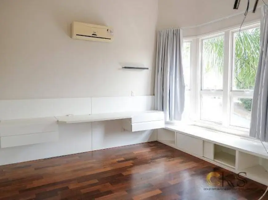 Foto 6 de Casa com 4 quartos para alugar, 490m2 em Santana De Parnaiba - SP