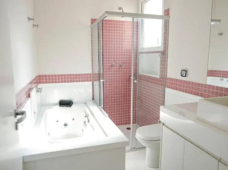 Foto 8 de Casa com 4 quartos para alugar, 490m2 em Santana De Parnaiba - SP