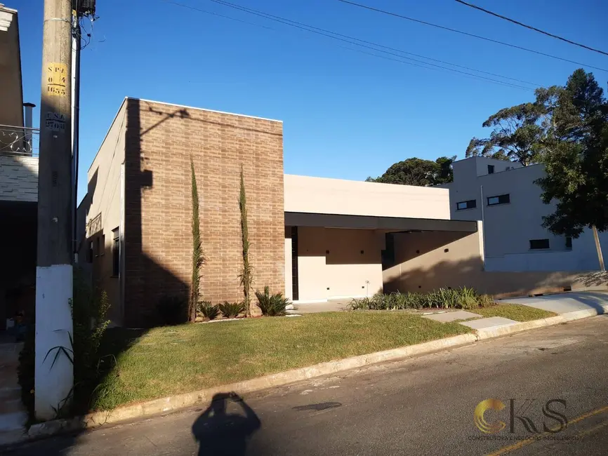 Foto 2 de Casa com 4 quartos à venda e para alugar, 200m2 em Santana De Parnaiba - SP