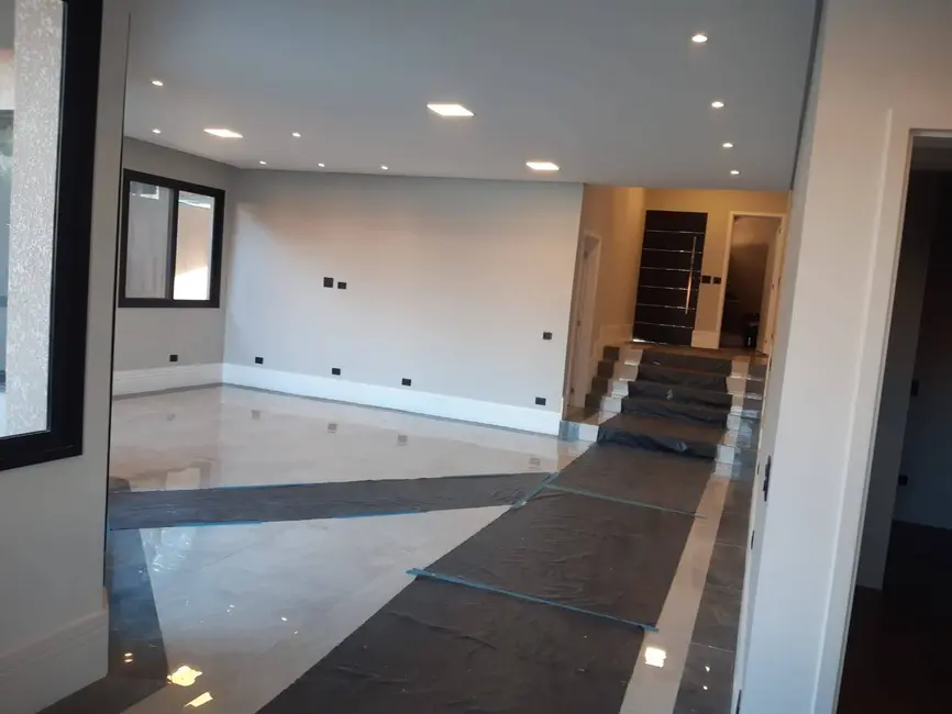 Foto 5 de Casa com 4 quartos à venda e para alugar, 200m2 em Santana De Parnaiba - SP