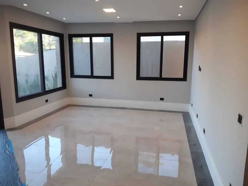 Foto 9 de Casa com 4 quartos à venda e para alugar, 200m2 em Santana De Parnaiba - SP