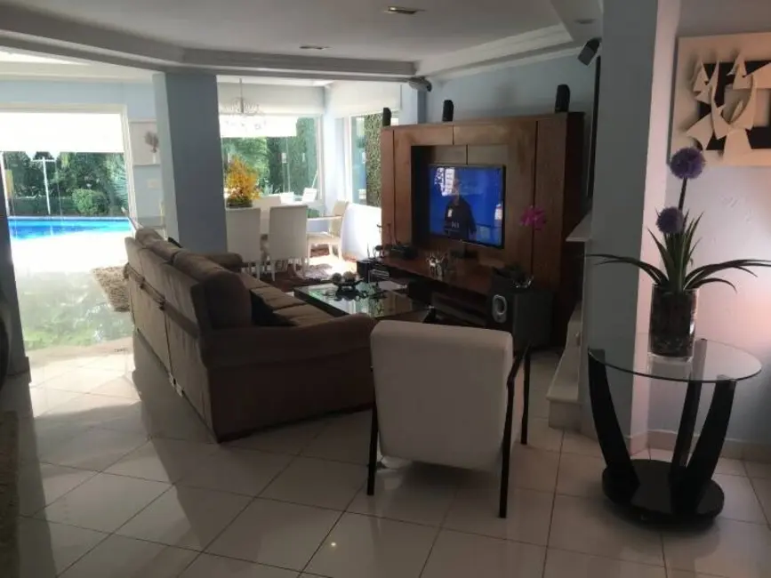 Foto 9 de Casa de Condomínio com 4 quartos para alugar, 355m2 em Alphaville, Santana De Parnaiba - SP