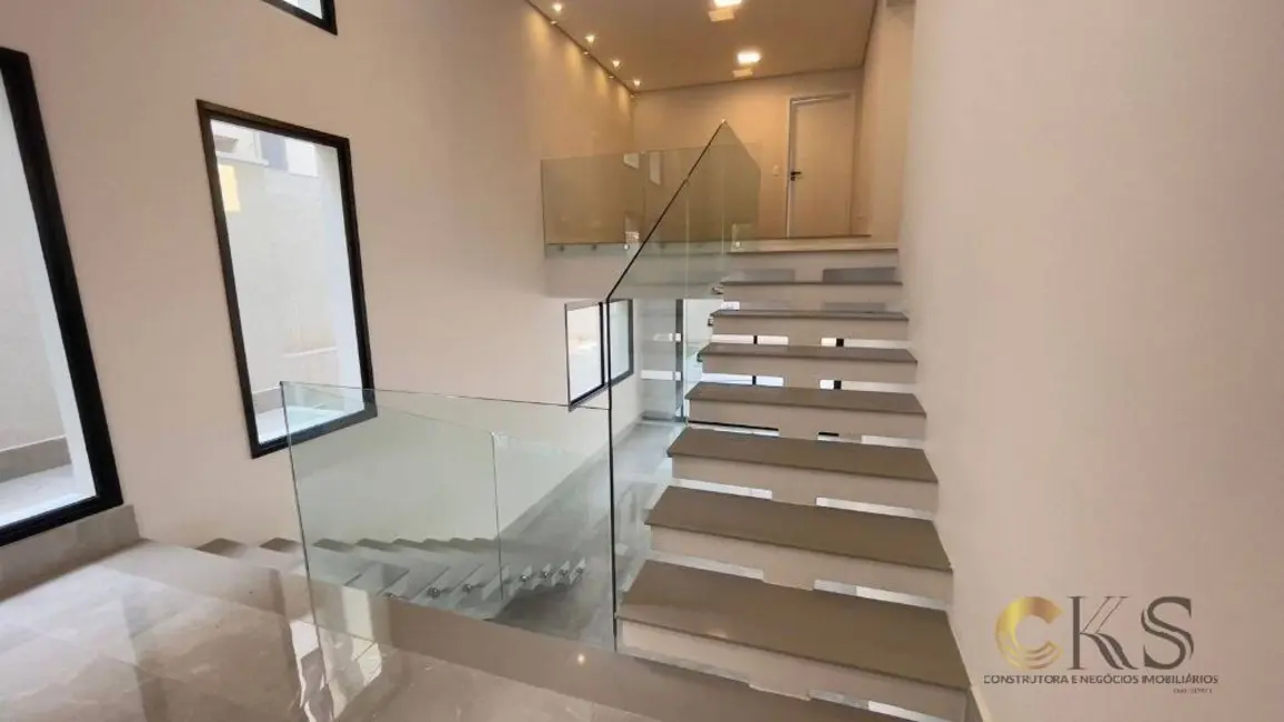 Foto 5 de Casa com 3 quartos à venda, 310m2 em Santana De Parnaiba - SP