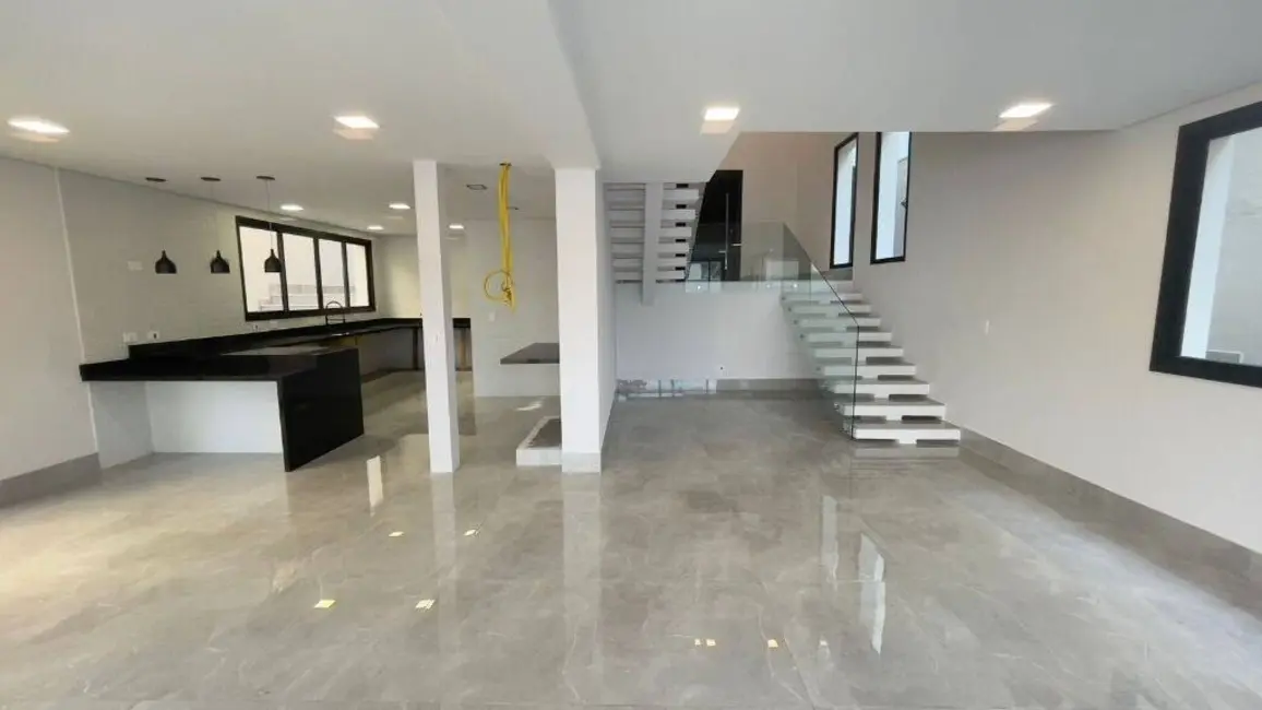 Foto 4 de Casa com 3 quartos à venda, 310m2 em Santana De Parnaiba - SP