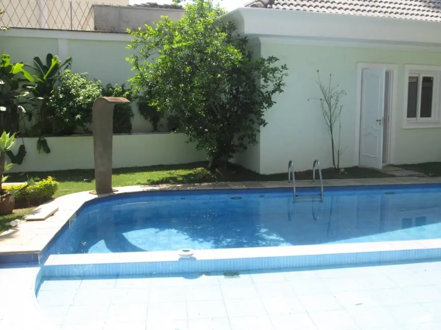 Casa com 4 quartos à venda e para alugar, 500m2 em Santana De Parnaiba - SP - imagem 6 Foto 6 de Casa com 4 quartos à venda e para alugar, 500m2 em Santana De Parnaiba - SP