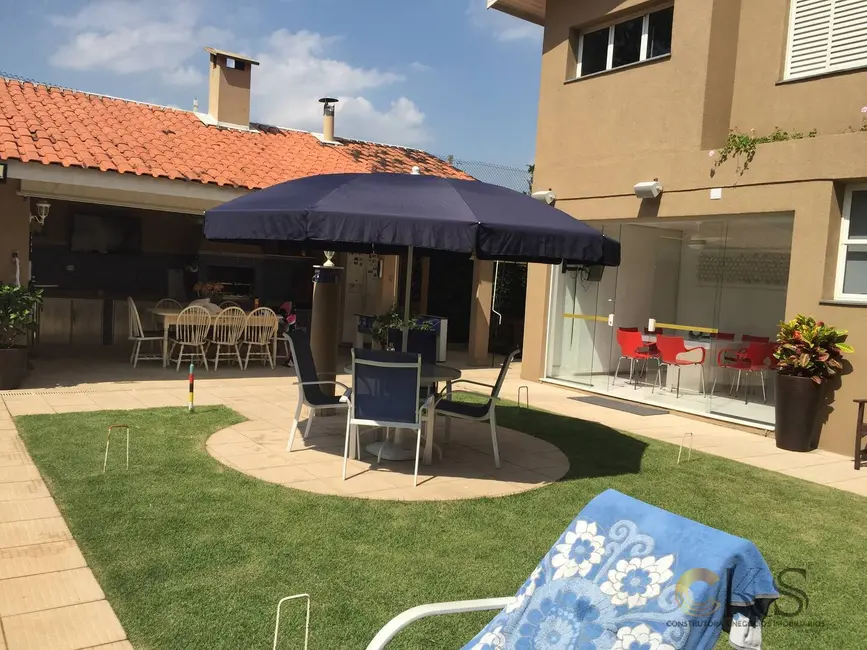 Casa com 6 quartos à venda, 620m2 em Santana De Parnaiba - SP - imagem 3 Foto 3 de Casa com 6 quartos à venda, 620m2 em Santana De Parnaiba - SP